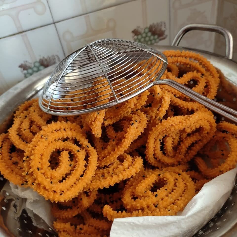 Steel buckets of chakodi